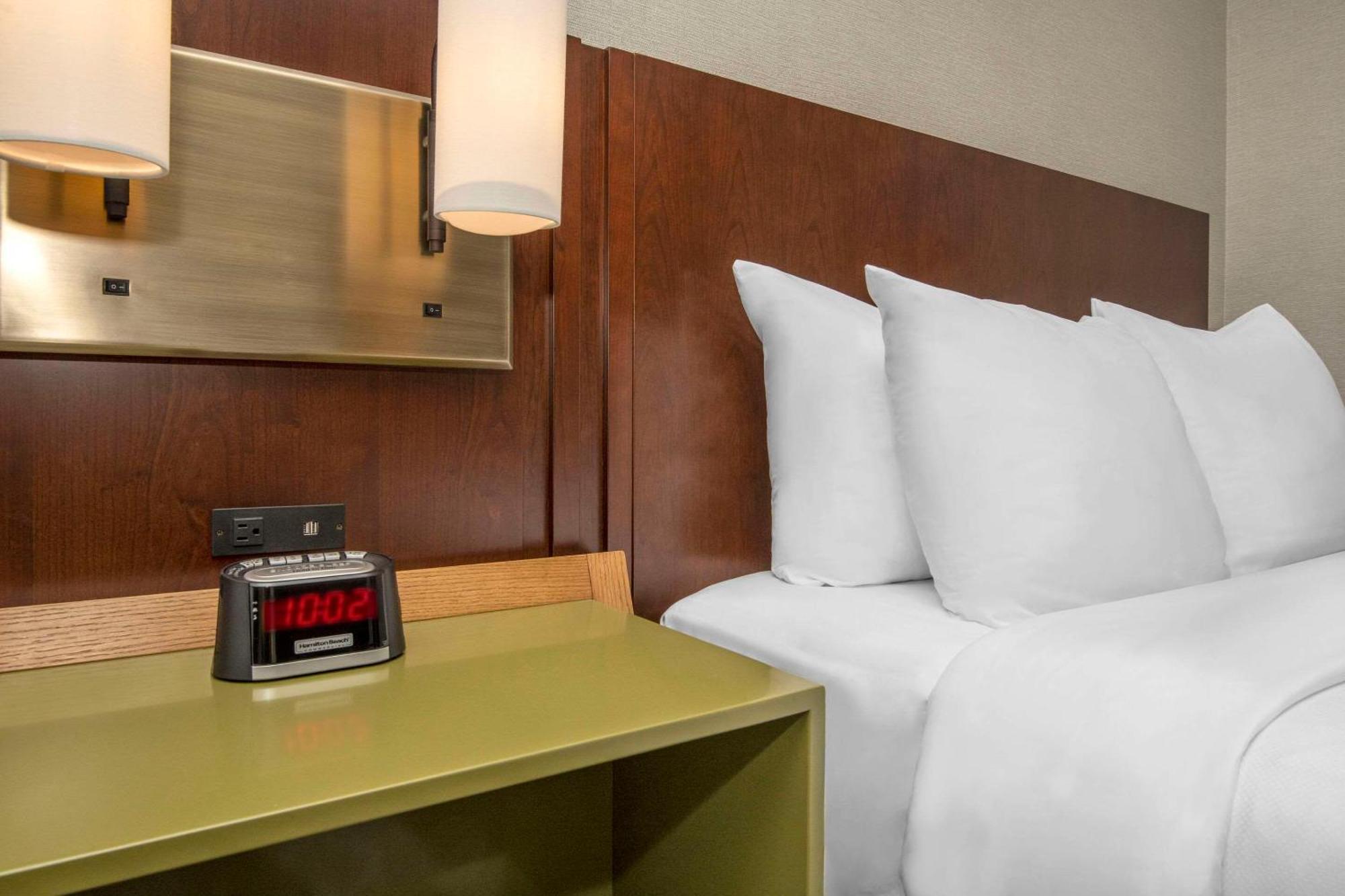Comfort Inn Sudbury Eksteriør bilde