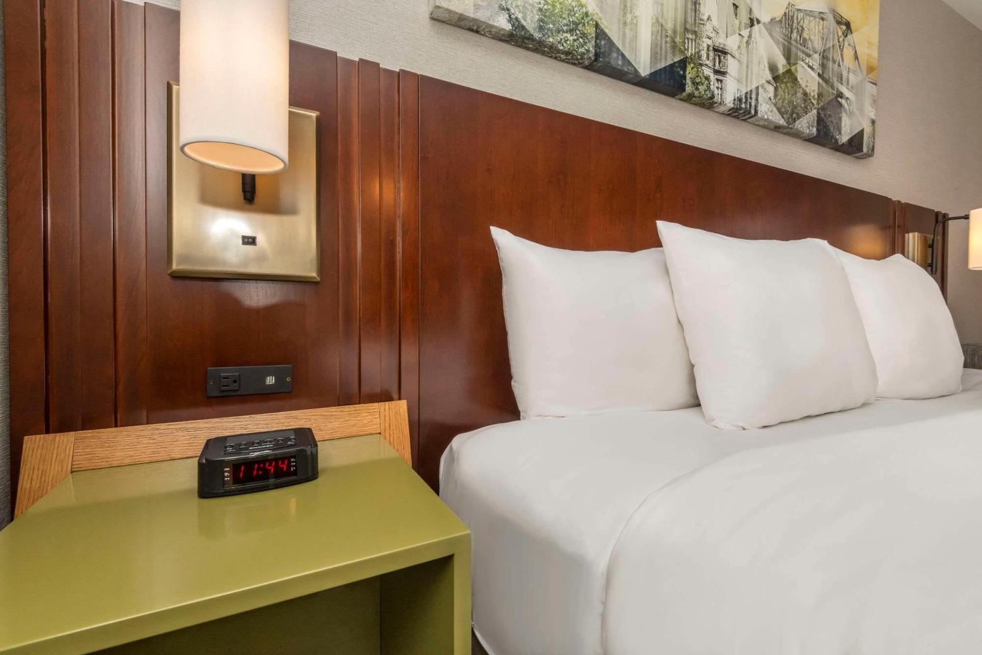 Comfort Inn Sudbury Eksteriør bilde